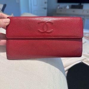 Genuine Chanel previously loved and used wallet. I’ve been using it for years!